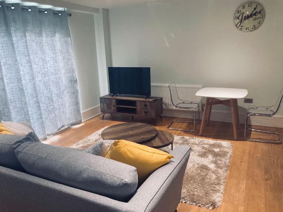 Ormeau Road Stylish Double Bedroom Luxury Apartment Белфаст Екстериор снимка