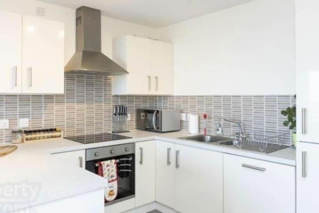 Ormeau Road Stylish Double Bedroom Luxury Apartment Белфаст Екстериор снимка