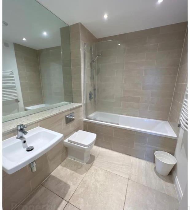 Ormeau Road Stylish Double Bedroom Luxury Apartment Белфаст Екстериор снимка